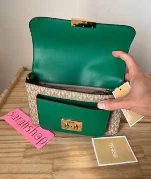 Michael Kors Purse thumbnail 9