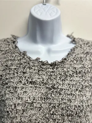 Cozy Textured Fringe Hem Women’s Sweater - Cream & Black thumbnail 2