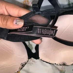 Victoria’s Secret push-up bra thumbnail 2