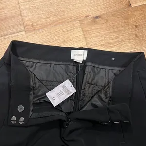 Chicos new‎ with tags black trouser crop thumbnail 3