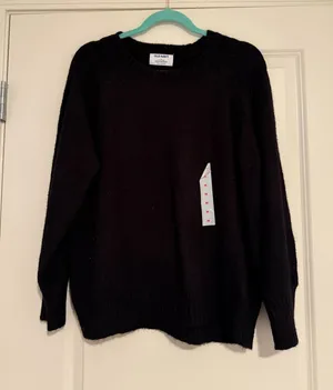 Old Navy Black Sweater thumbnail 1