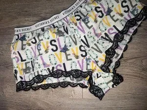 Victoria’s Secret LOVE VS Lacy sleep boxy shorts! thumbnail 4