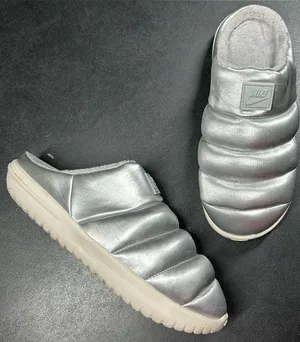 Nike Women's Size 8 Burrow SE NA Metallic Silver Slippers FZ7940-001 thumbnail 1
