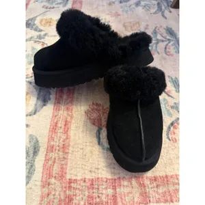 Ugg Women's Disquette Black Shearling Platform Slippers Clogs Size 8 thumbnail 2