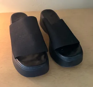 Chunky Sandals Platform Black Size 7.5 thumbnail 1