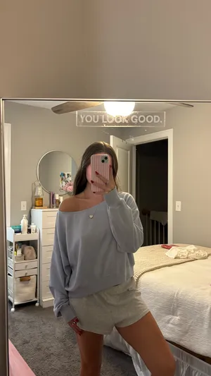 Hollister Off-The-Shoulder Crewneck thumbnail 2