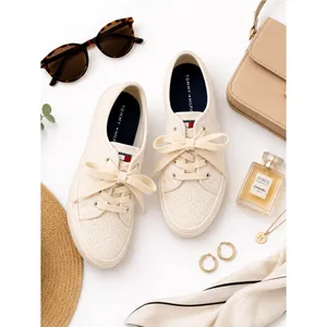 Tommy Hilfiger Toni Monogram Canvas Sneakers White Lace Up Women's 8.5M in GUC thumbnail 13