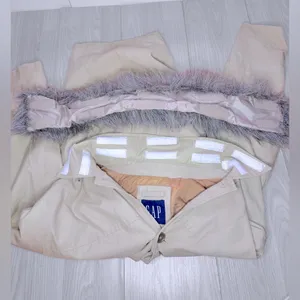 GAP VINTAGE 90’s Women’s Beige Puff Winter Jacket with Detachable Collar thumbnail 7