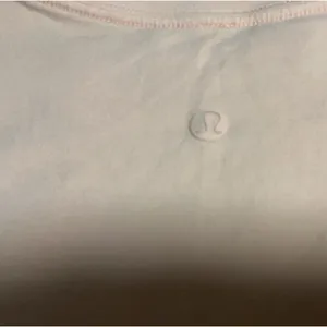 Lululemon Top 8 thumbnail 4