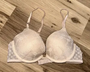 Victoria’s Secret lace nude pinup Pushup 34B bra thumbnail 1