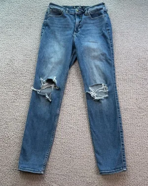 Hollister Women’s Ultra High-Rise Super Skinny Distressed Jeans 11R 30x28 thumbnail 1