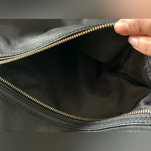 MICHAEL Michael Kors Matilda Pebbled Leather Shoulder Bag / Hobo in Black thumbnail 10
