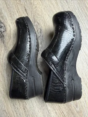 Sanita “Snakeskin” Clogs Size 37 (US 6.5-7) thumbnail 10