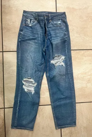 American Eagle mom jeans thumbnail 1