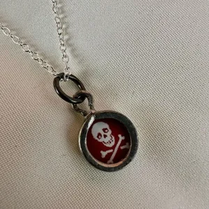 Skeleton rock star small pendant necklace thumbnail 9