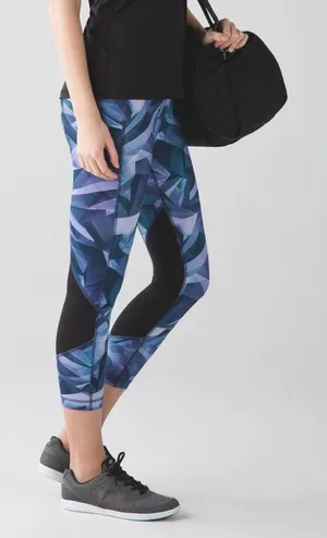 Lululemon Pace Rival Crop Pretty Prism Multi Leggings Athleisure‎ Gym Running thumbnail 1
