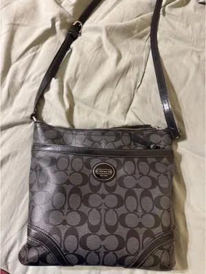 Coach Peyton Signature File Bag thumbnail 1