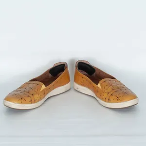 Cobb Hill Bailee Slip On Leather Loafers in Sweet Corn Womens Size 7.5‎ thumbnail 3