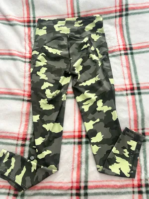 Lululemon Camo Leggings Wunder Under High-Rise thumbnail 2