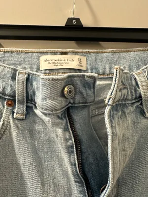 Abercrombie Jeans High-Rise thumbnail 2