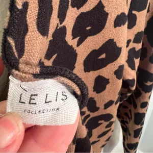 Le Lis Women's Size Medium One Shoulder Crop Top Animal Print Mock Neck Long Slv thumbnail 8
