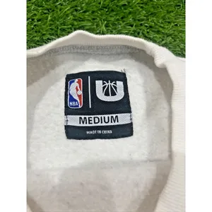 NBA Chicago Bulls Vintage Womens White Logo Sweatshirt Medium thumbnail 7
