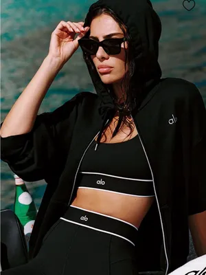 ALO Yoga NWT Accolade Full Zip Hoodie Black Size M thumbnail 1