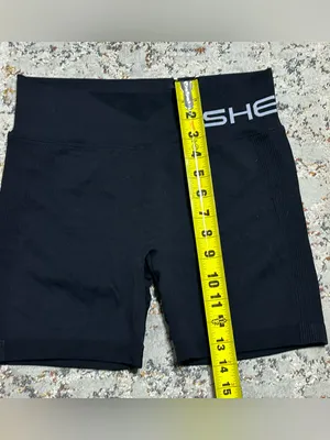 SHEFIT Seamless scrunch butt shorts size Luxe 12/14 black thumbnail 5