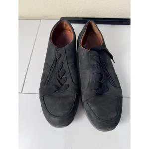 Vionic Abigail Black Suede Sneakers 9.5 Weather Resistant Orthotic‎ Comfort thumbnail 2