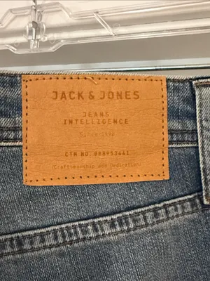 Women’s Blue Washed Slim Fit Jeans thumbnail 6