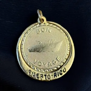 Vintage gold tone Bon Voyage Puerto Rico charm thumbnail 1