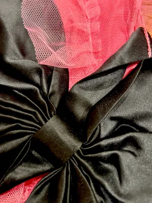 Michella vintage 1990s Barbiecore off the shoulder tulle pink/black bow dress M thumbnail 12