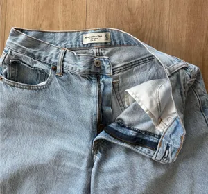 Abercrombie The Ultra Loose Low Ride thumbnail 2