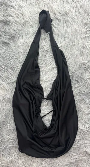 Edikted Black Top thumbnail 1