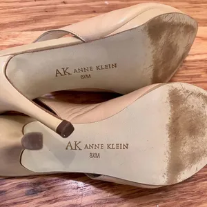 Anne Klein AKNARA Beige Leather Pointed Toe Slingback Kitten Heels Size 8.5M thumbnail 12