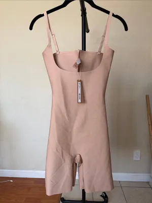Skims Body Zoned Open Bust Mid Thigh Bodysuit NWT size L thumbnail 2