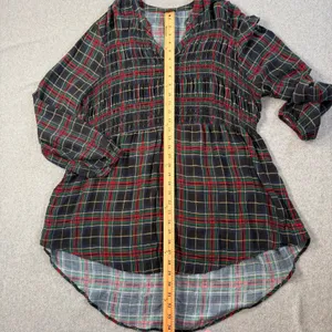 Torrid Womens Plus Size 2 (2X) Black Red Green Plaid Smocked Blouse Top High Low thumbnail 6