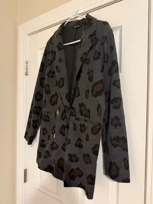 Strut & Bolt Leopard print Women’s blazer thumbnail 4
