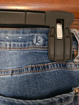 O Kensie Straight Leg Jeans in Medium Blue Size 8/29 thumbnail 4