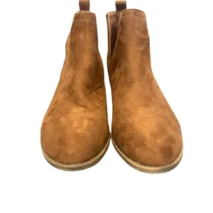 Journee Collection Rimi Brown Faux‎ Suede Block Heel Ankle Booties Size 9 thumbnail 2