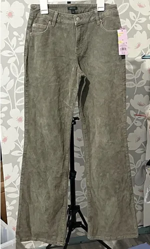 Wild Fable green Corduroy Pants Women’s S thumbnail 1