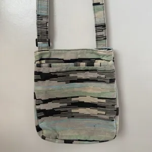 KAVU Bag Keeper Semi Padded Sling Canvas Crossbody Maytide Ikat thumbnail 2