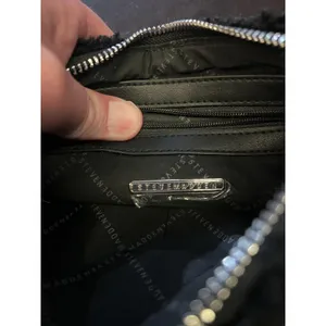 Steve Madden Crossbody Shoulder Bag Womens Black Sherpa Faux Leather Zip Logo thumbnail 9