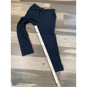 Athleta Sweatpants Size S Black Elastic Waist Drawstring thumbnail 9