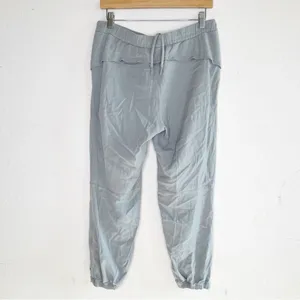 Lululemon Essential Affinity Mid Rise Jogger in Rhino Grey thumbnail 5