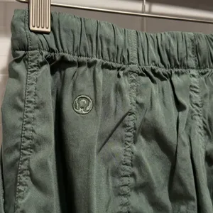 Lululemon XXS Dance Studio Cargo Pants Mid Rise‎ Green Drawstring Waist Jogger thumbnail 3