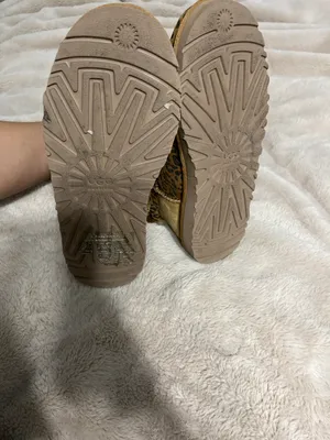 UGG S Boots thumbnail 3