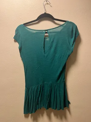 Green American Eagle Top thumbnail 2