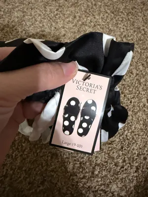 Victoria’s Secret slippers thumbnail 3