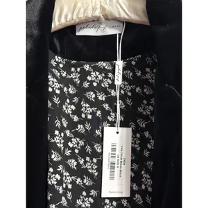 Petal and Pup Vera Black Velvet Blazer Jacket 3/4 Sleeve‎ Minimalist Glam thumbnail 4